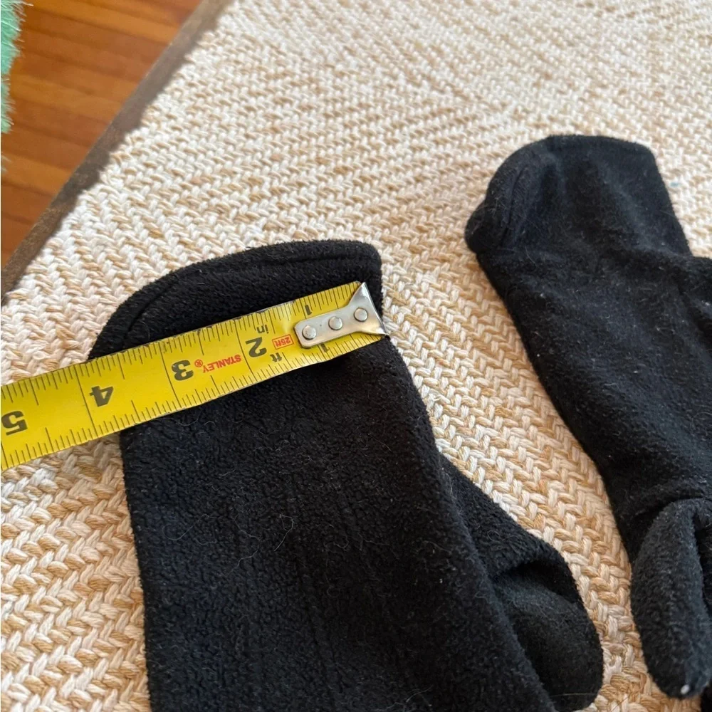 Black women’s Gloves